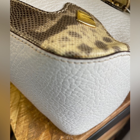 D&G DOLCE & GABBANA Lizardskin And White Leather Handbag With Gold Tone Hardware - Picture 6 of 16